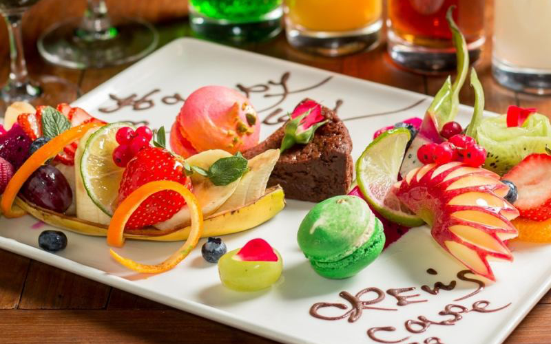 パティシエが心を込めて作るデザートプレート！